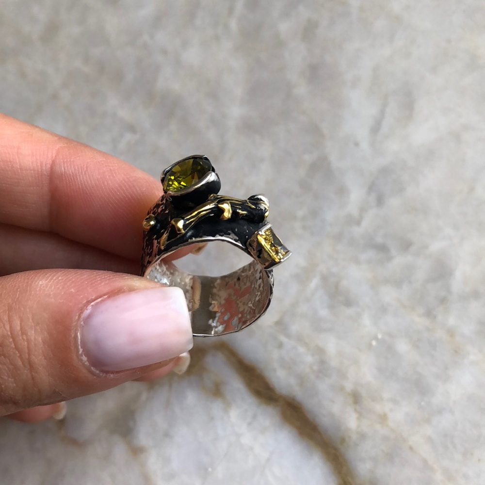 Ring - Picture 4 of 6